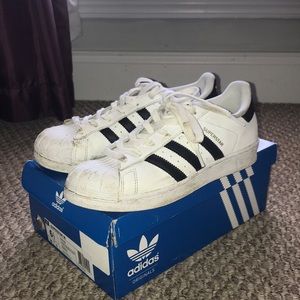 Adidas Superstar